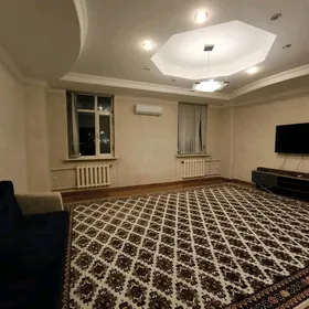 Lenin ş, 3-komnatly elitka