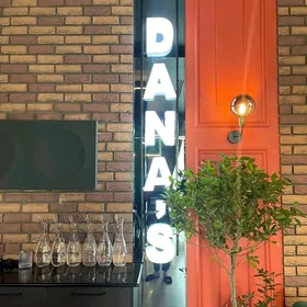 ДанасРесторан DANA'S