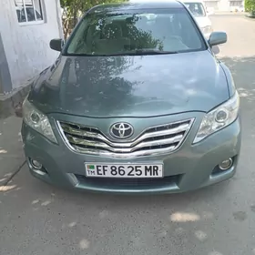 Toyota Camry 2011