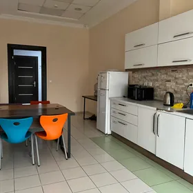 padypadwoyyski ofis arenda