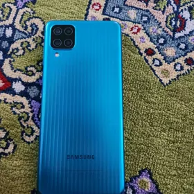 samsung m12