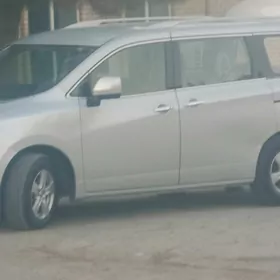Nissan Quest 2016