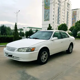 Toyota Camry 2000