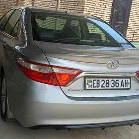 Toyota Camry 2016