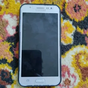 продам телефон J5
