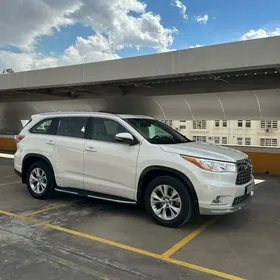 Toyota Highlander 2015