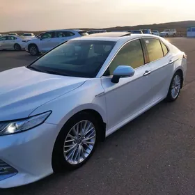 Toyota Camry 2020