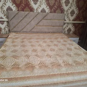 спальная кровать
