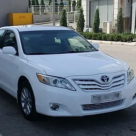Toyota Camry 2011