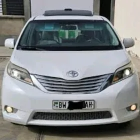 Toyota Sienna 2010