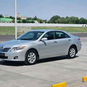 Toyota Camry 2010