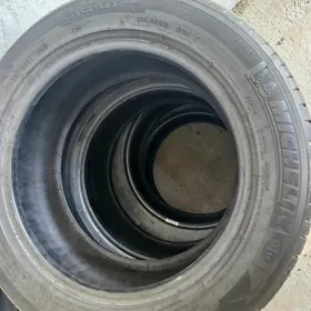 Michelin 205 55 16 corolla