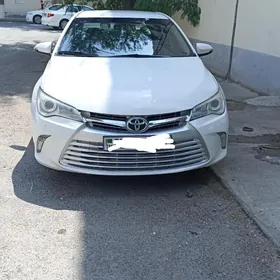 Toyota Camry 2016