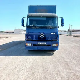 Mercedes-Benz ACTROS 3331 2004