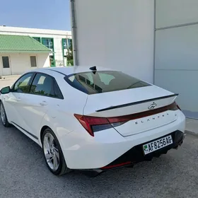 Hyundai Elantra 2023