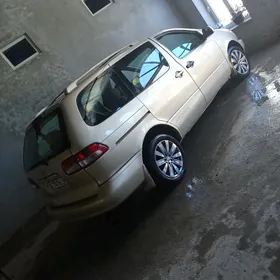 Toyota Sienna 2000