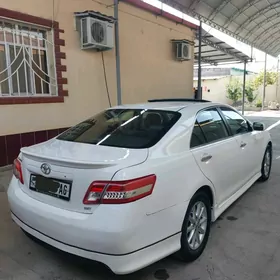 Toyota Camry 2011