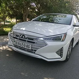 Hyundai Elantra 2020