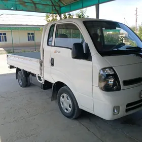 Kia Bongo 2013