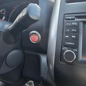 Nissan Versa 2014