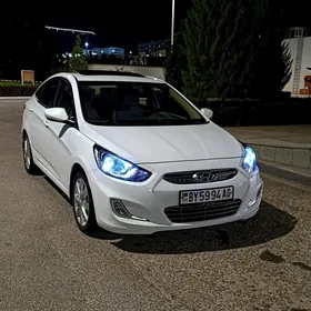 Hyundai Accent 2014