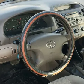 Toyota Camry 2004