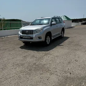 Toyota Land Cruiser Prado 2011