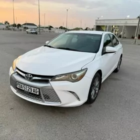 Toyota Camry 2017