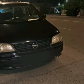 Opel Sintra 1999