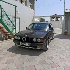 BMW 525 1989