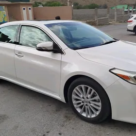Toyota Avalon 2013