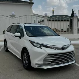 Toyota Sienna 2023