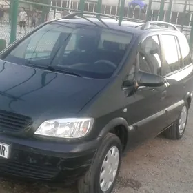Opel Zafira 2002