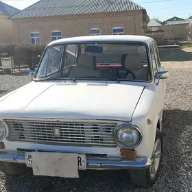Lada 2104 1980