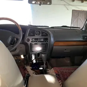 Infiniti QX4 2001