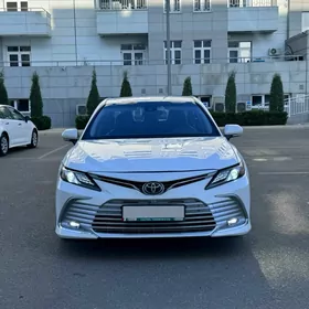 Toyota Camry 2023