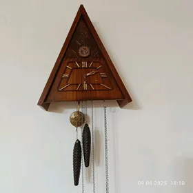 часы кукушка
