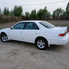 Toyota Camry 2001