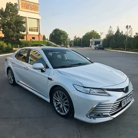 Toyota Camry 2022