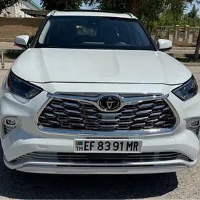 Toyota Highlander 2023