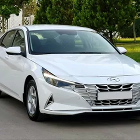 Hyundai Elantra 2022