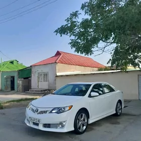 Toyota Camry 2011