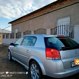 Opel Signum 2003
