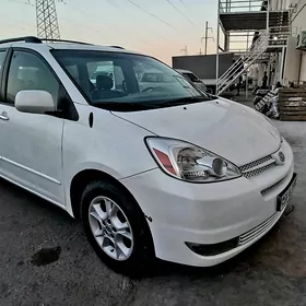 Toyota Sienna 2004