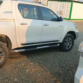 Toyota Hilux 2018