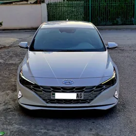 Hyundai Elantra 2021