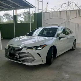 Toyota Avalon 2019