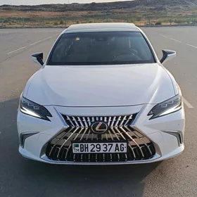 Lexus ES 350 2023