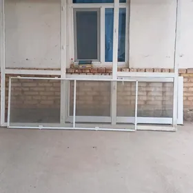 plastik aýna gapy