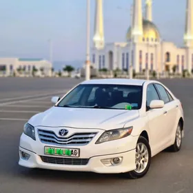 Toyota Camry 2011